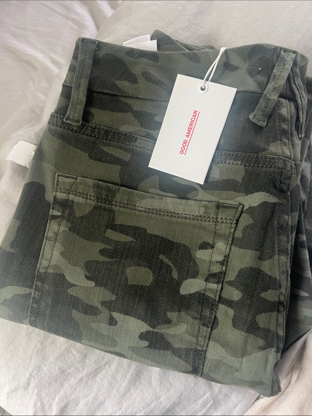 NWT Good American Good Waist sz women’s Camouflage skinny jeans - Olive